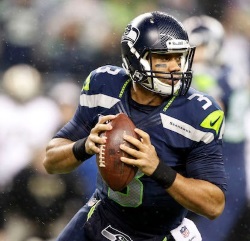 Seahawks QB Wilson pressured to sign